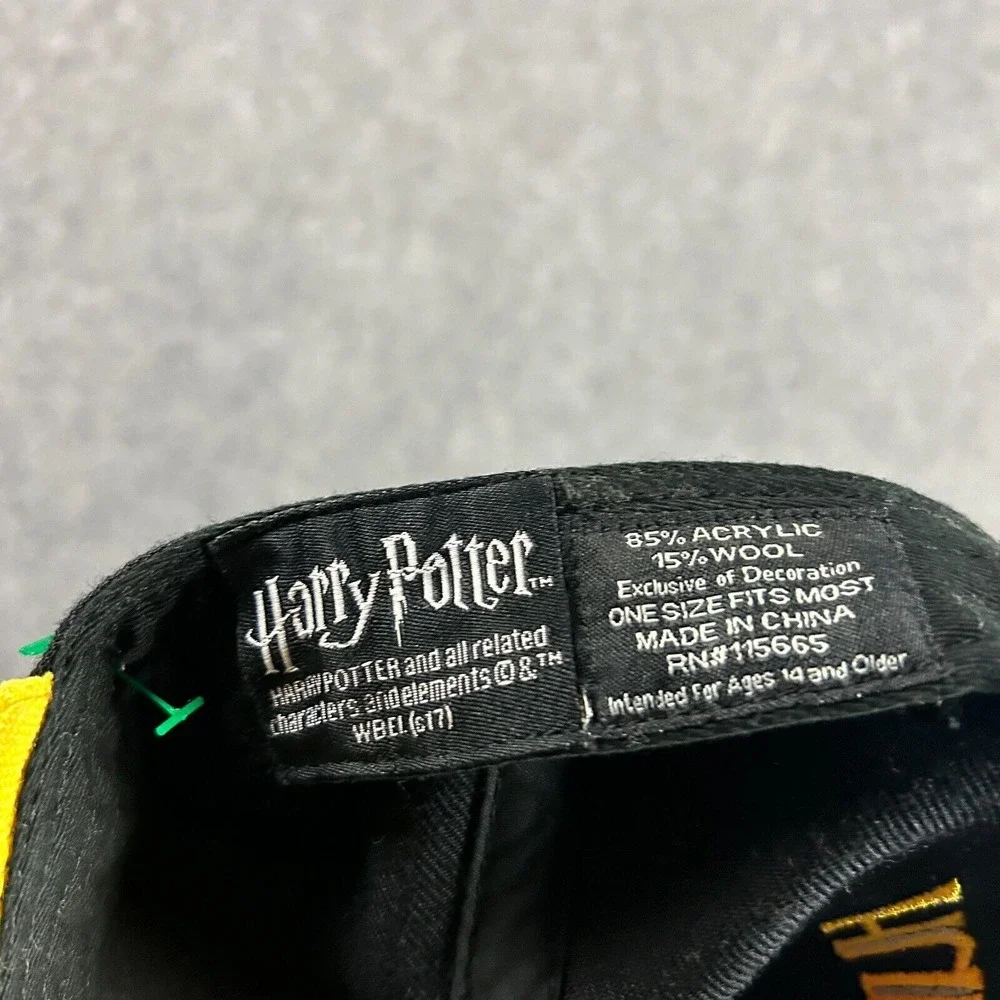 Harry Potter Hufflepuff Cap Hat OSFA Black Yellow Adults‎ Snapback Acrylic Wool